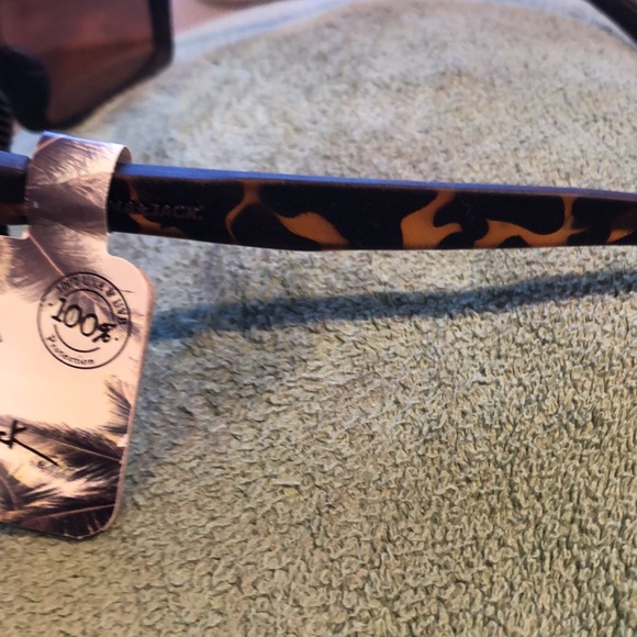 - Sunglasses 🕶️ (Panama Jack) - Picture 3 of 7